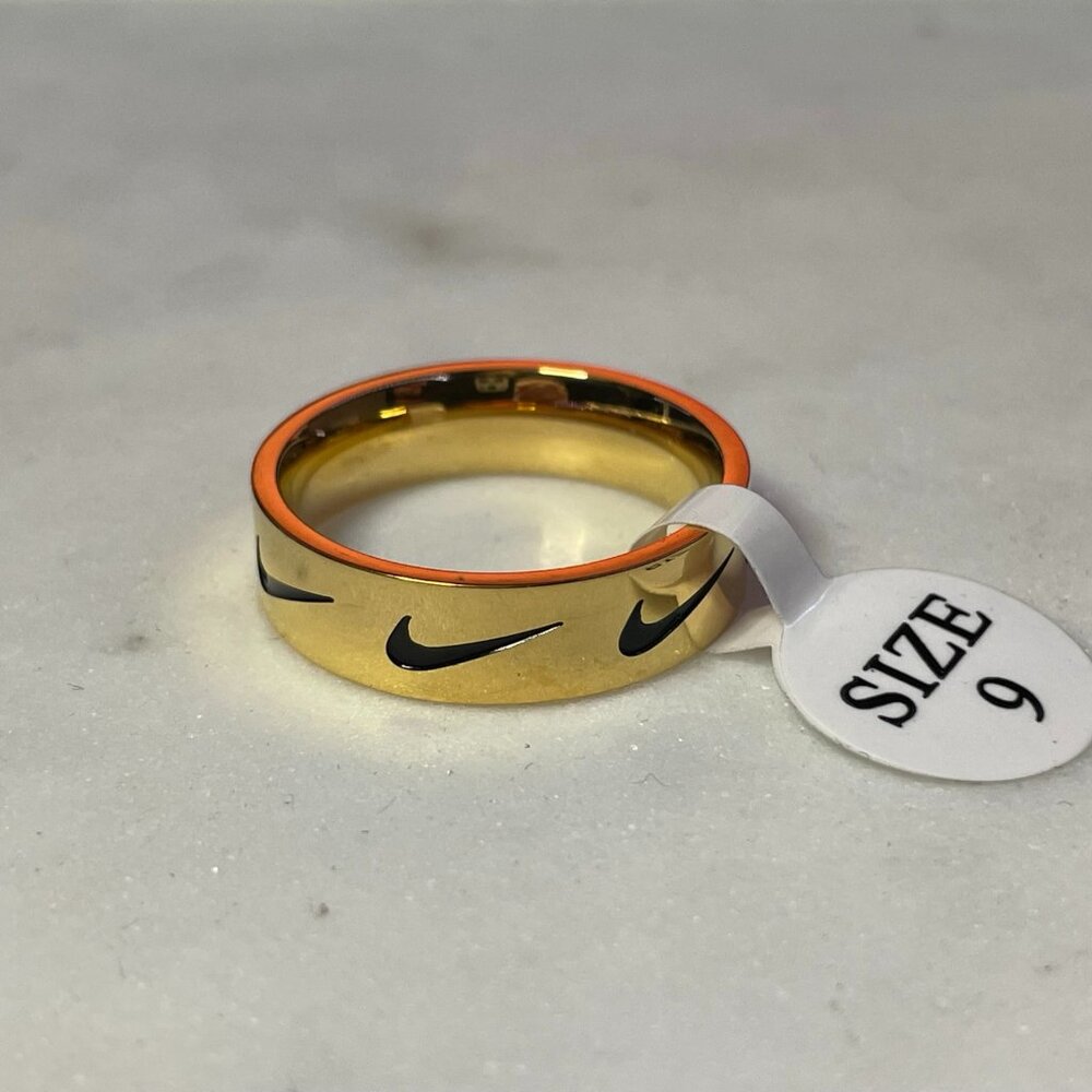 Nike Ring - Black Swoosh Pattern - Gold Ring - Size 9 - Y2K - Unisex - Bling